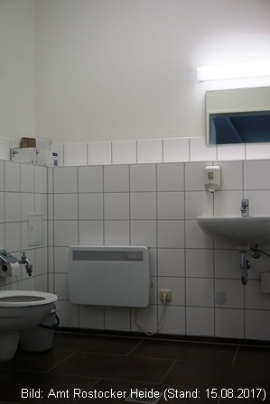 geräumige Sanitäranlage in der Feierhalle von Rövershagen